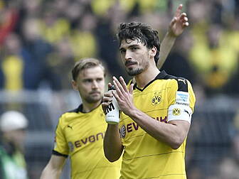 WATCH: Hummels whistled by Dor...
